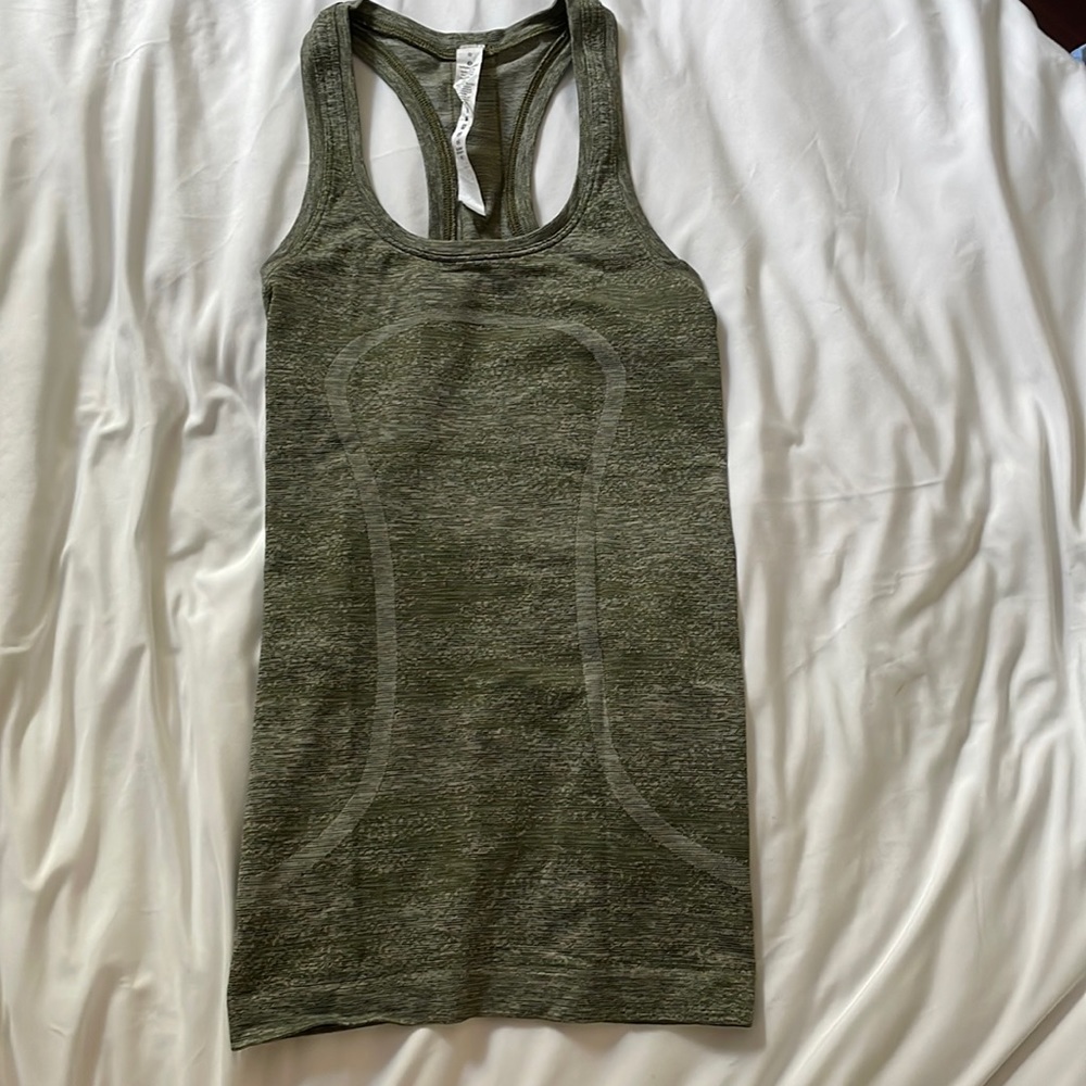 Lululemon swiftly tank